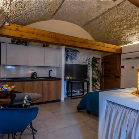 Гостевой дом Caieta Housing